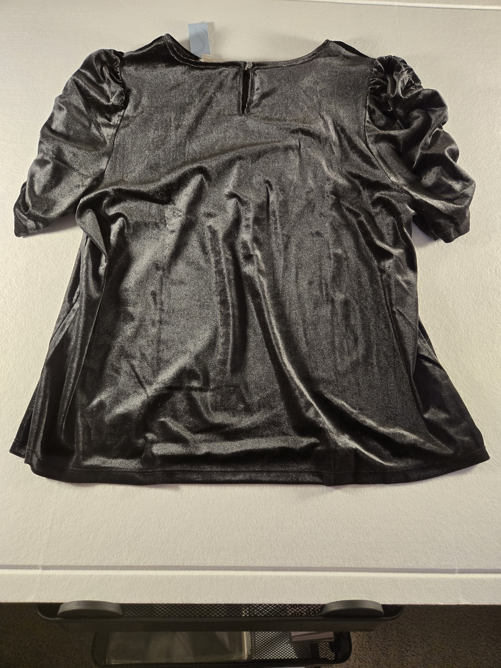 LOFT Black Velvet Short-Sleeve Ruched Yoke Top Petite XL - Picture 2 of 6